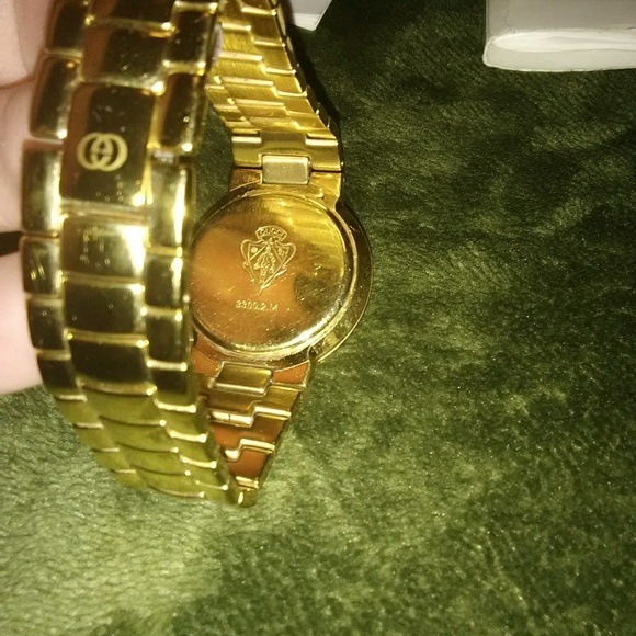 Gucci Women's Gold Watch - Picture 3 of 3